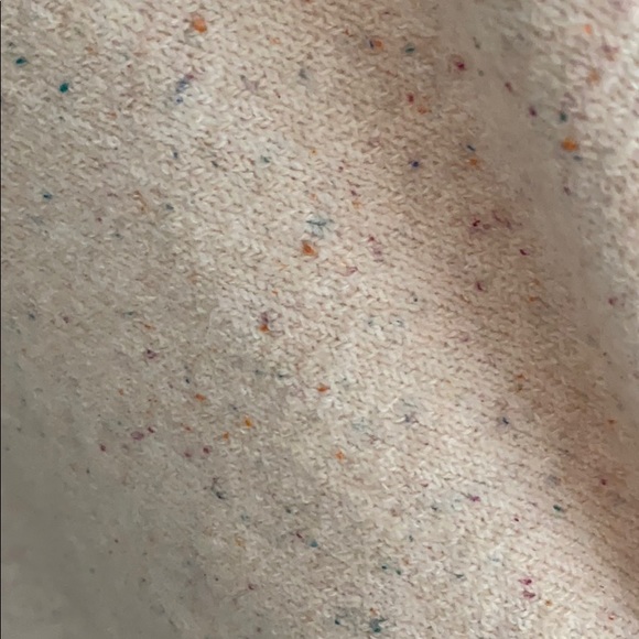 Women’s gap Sweater - Picture 2 of 4